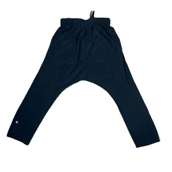 Lululemon Drop It Crop Harem Pant Black Size 2 - Picture 3 of 4